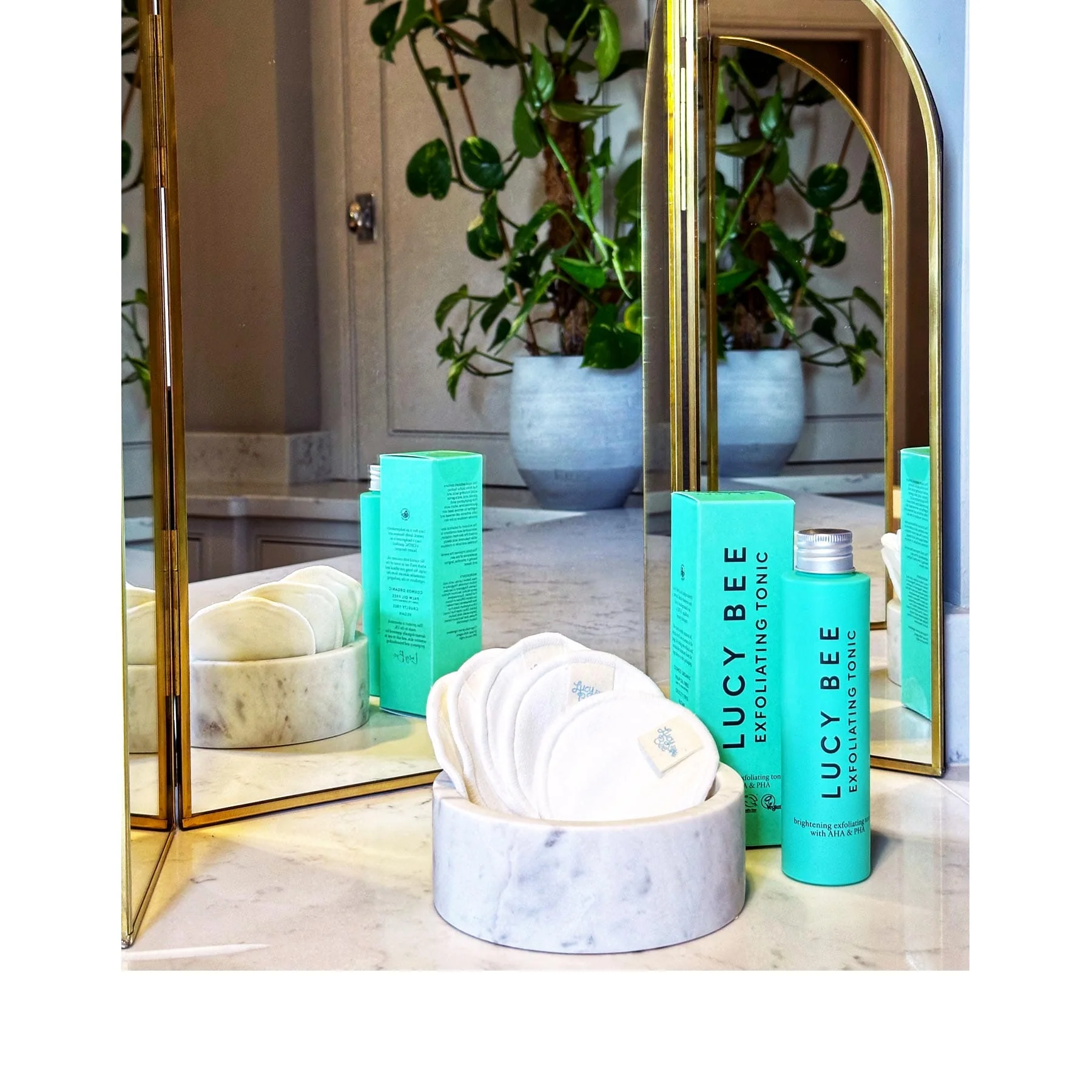 Organic exfoliating tonic with AHA & PHA 100ml - Image 2