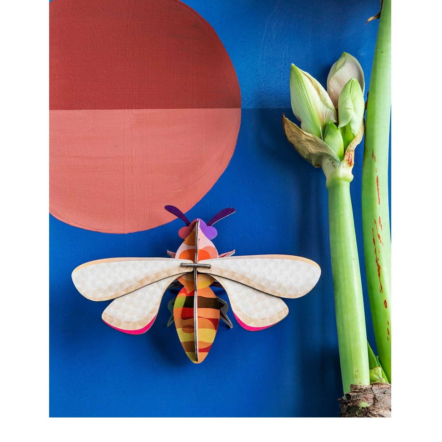 Honey bee wall art - Image 2
