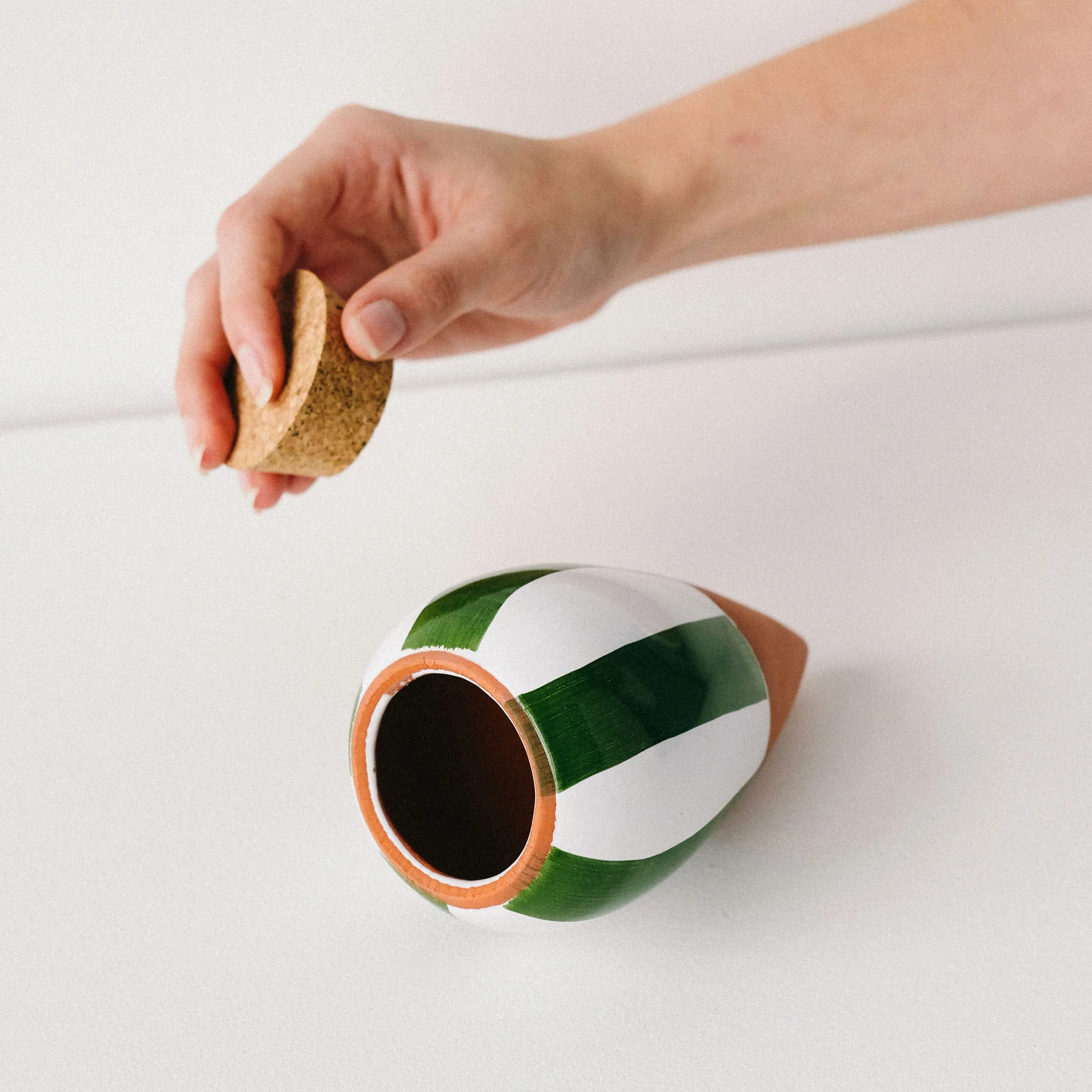 Hydrating olla green and ivory stripes - Image 4