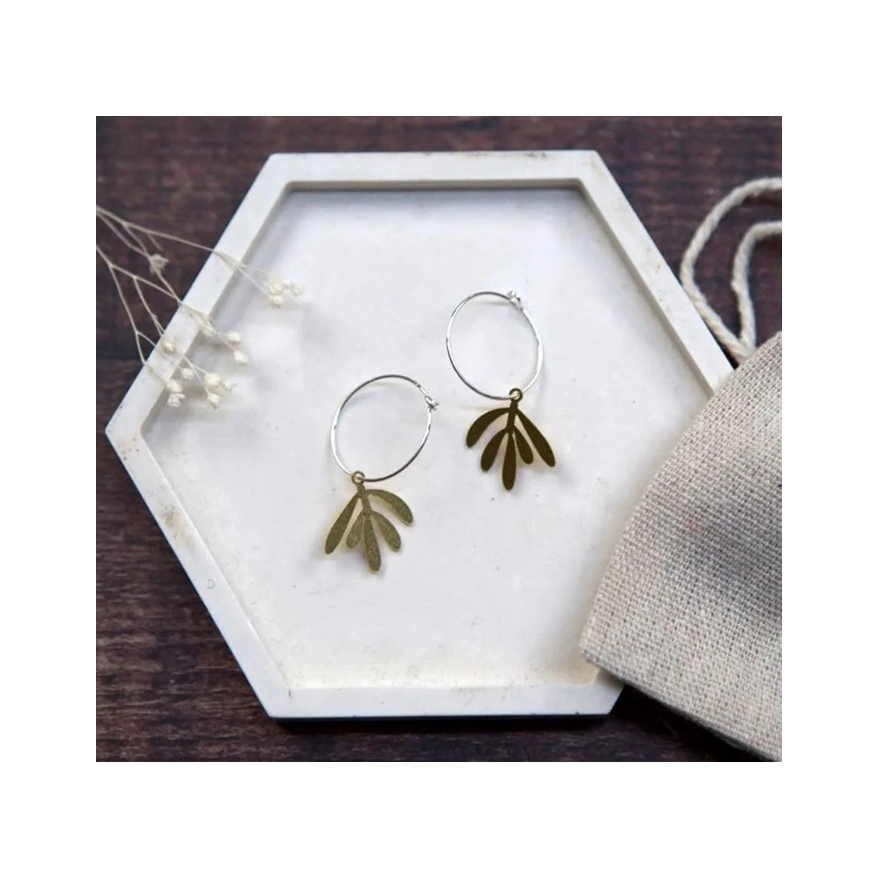 Medium brass earrings olive branch - Image 2