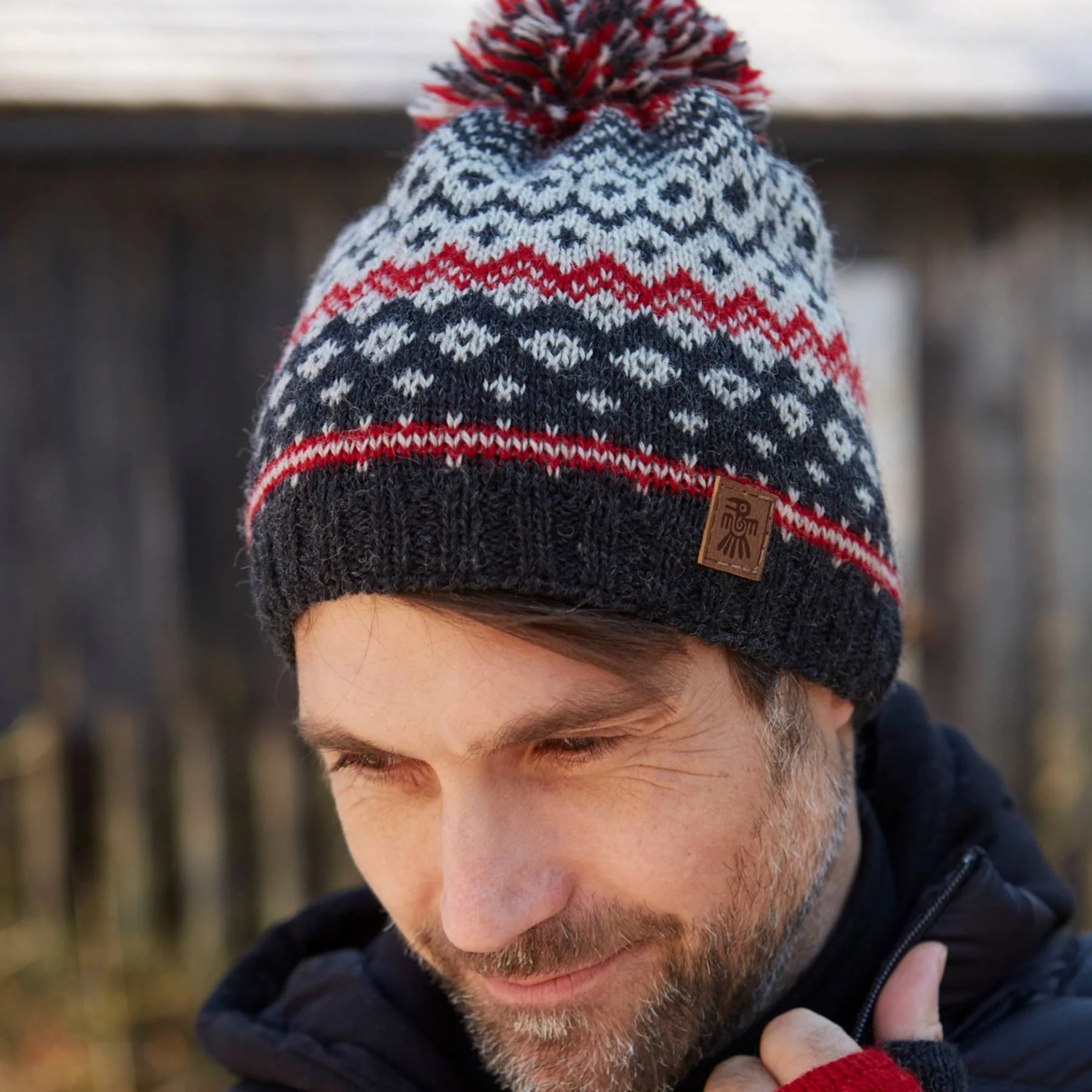 Mens nordic red bobble beanie
