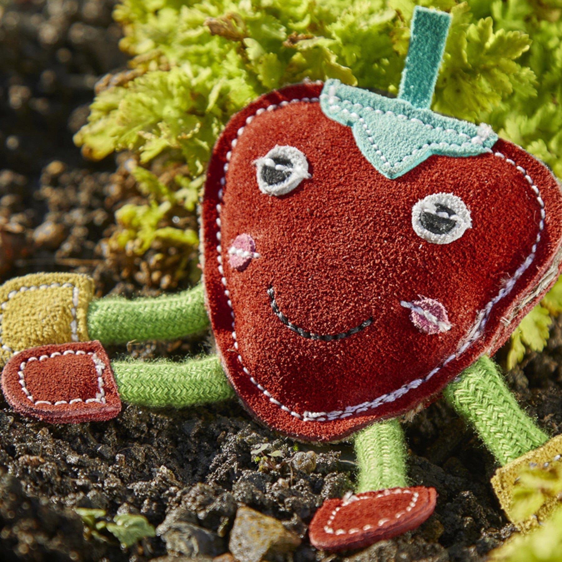 Steve the strawberry eco pet toy - Image 2